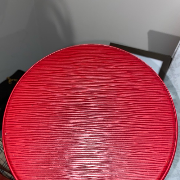 Louis Vuitton Epi Cannes - Picture 5 of 9